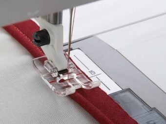 HV_Accessory_Catalog_413097145_Clear_Piping_Foot_pic2